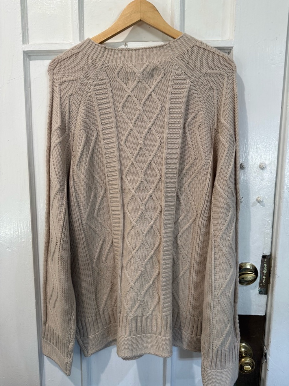 Hunter Cream Cable Knit Sweater with Crew Neck - Picture 3 of 4